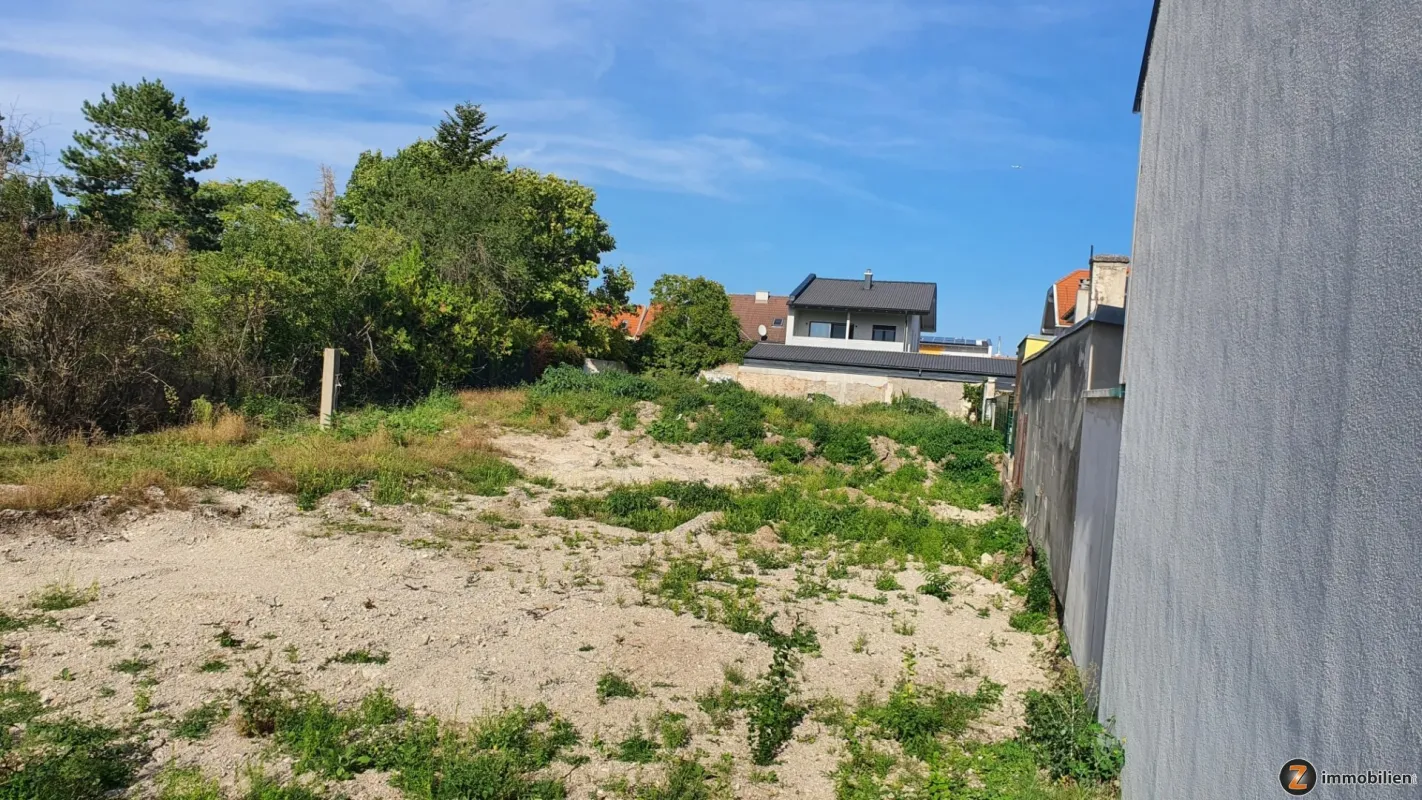 Baugrundstück in Wiener Neustadt – mit Zufahrtsrecht und idealer Größe - Bild 1