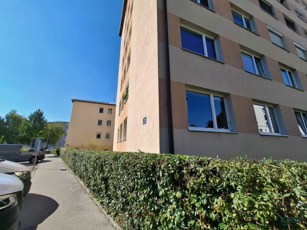 Anlage: Gepflegte 3 Zimmerwohnung in ruhiger Stadtlage - beste Infrastruktur - Bild 1