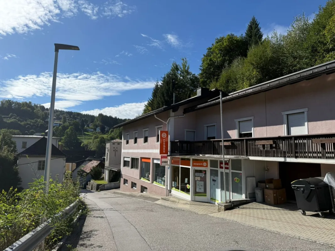 Ertragsliegenschaft gemischt mit Gewerbe und Wohnungseigentum - RENDITE 8,8 % - Bild 1