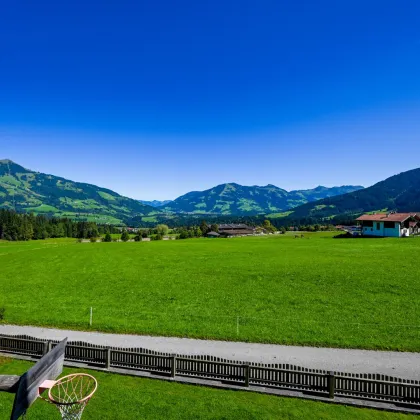 Traumhafte Doppelhaushälfte in Hopfgarten: 155m², Balkon, Terrasse & Garage! - Bild 3
