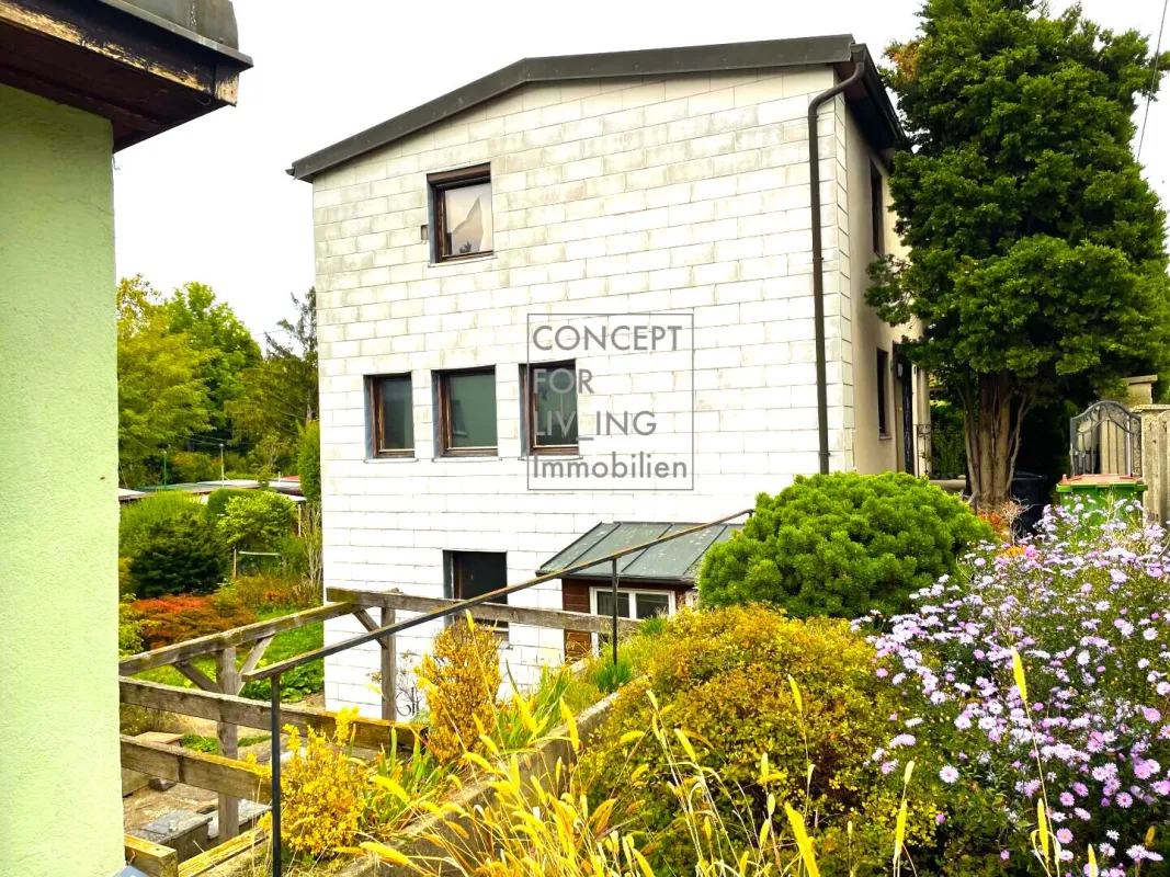 Haus & Garten 712m2 | nahe Naturpark & Grünoase Liesing | 2-3 Wohneinheiten | 2 Nebengebäude | Garage | ideal für Immobilienprojekt - Bild 1