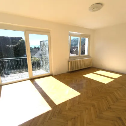 Zentral gelegenes Zinshaus mit 2 Wohnungen, 2 Geschäftslokalen und eigenem Ateliergebäude, teilsaniert. - Bild 3