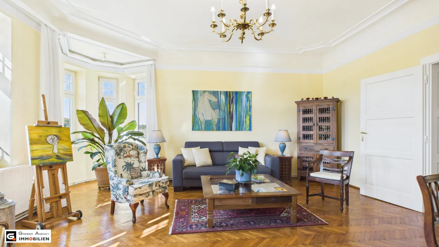 Großzügiges Herrenhaus für Wohnen, Arbeiten und Entspannen in Raabs an der Thaya - Bild 1
