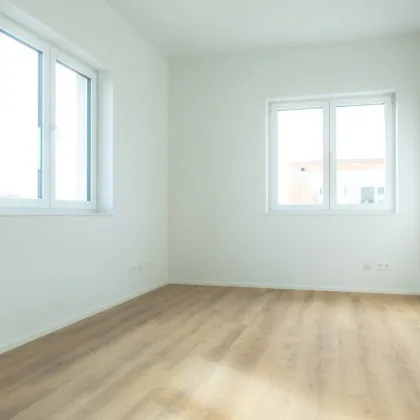 Halle mit Werkstatt/Lager und hellen Büroräumen, ideal für Ihren Gewerbebetrieb! - Bild 2