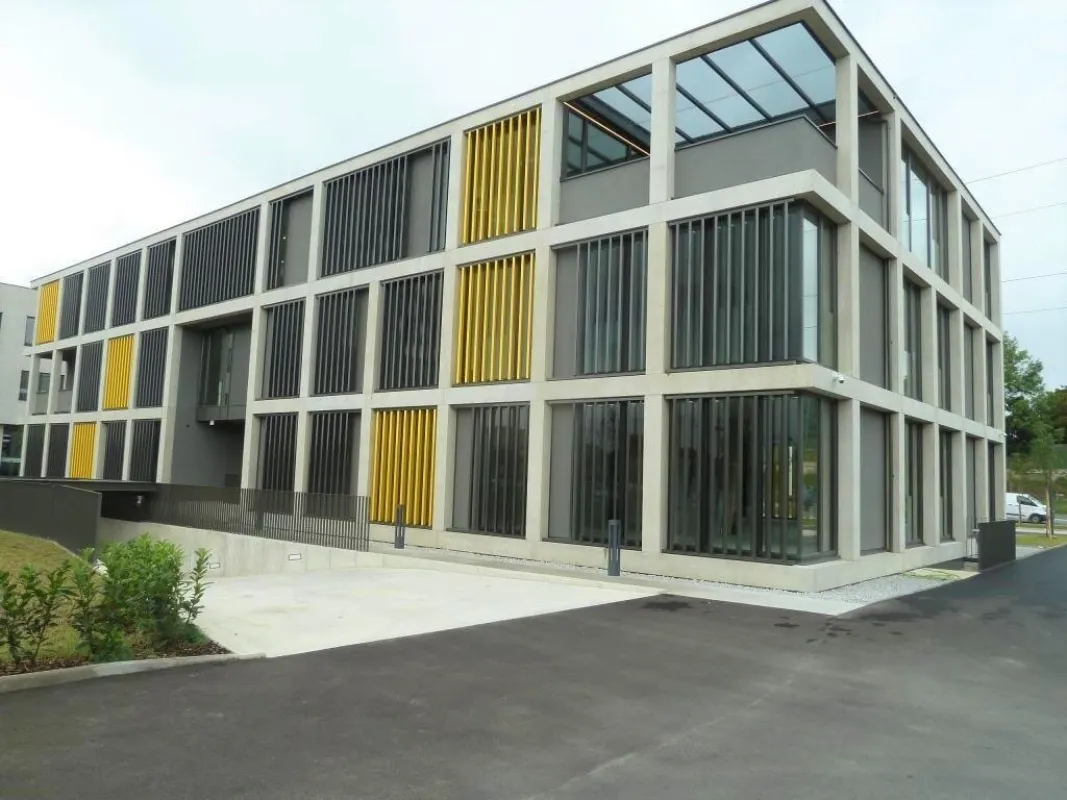 * * Topmoderne Büroräumlichkeiten mit Parkplätzen Nähe Seiersberg! * * - Bild 1