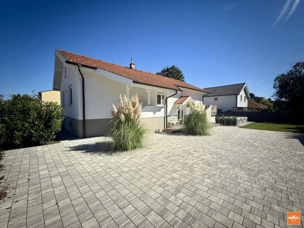Provisionsfrei! Modernisiertes Einfamilienhaus mit 5 Zimmern & großem Keller! - Bild 1