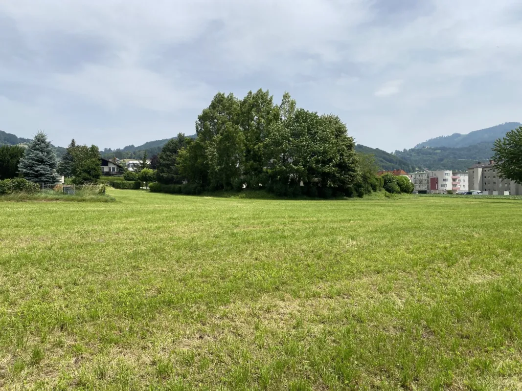 Grundstück für Bauträger geeignet - 3 geschossige Bebauung möglich - Bild 1