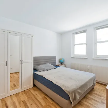 Stilvolle 2,5-Zimmer-Wohnung mit Terrasse – zentral gelegen, dennoch herrlich ruhig! - Bild 3