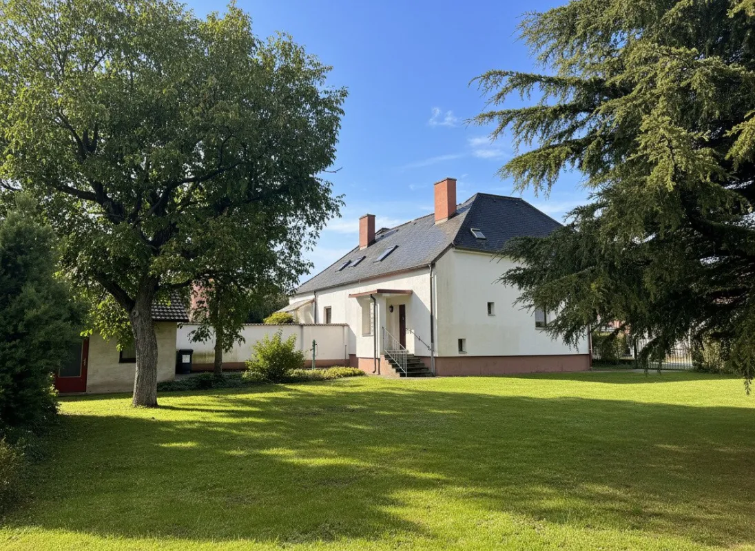 GELEGENHEIT NUTZEN! EINFAMILIENHAUS MIT EIGENGARTEN NAHE WIEN - Bild 1