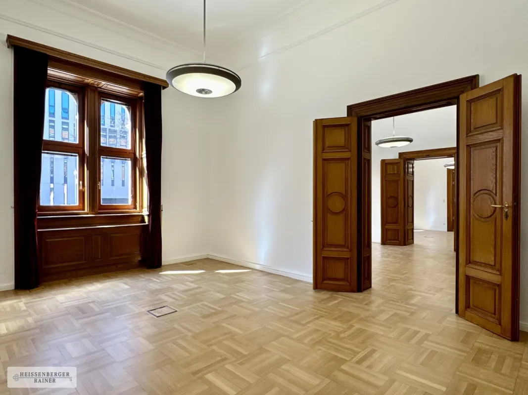 PRÄCHTIGES ALTBAUBÜRO /// SOFORT EINZUGSBEREIT - Bild 1