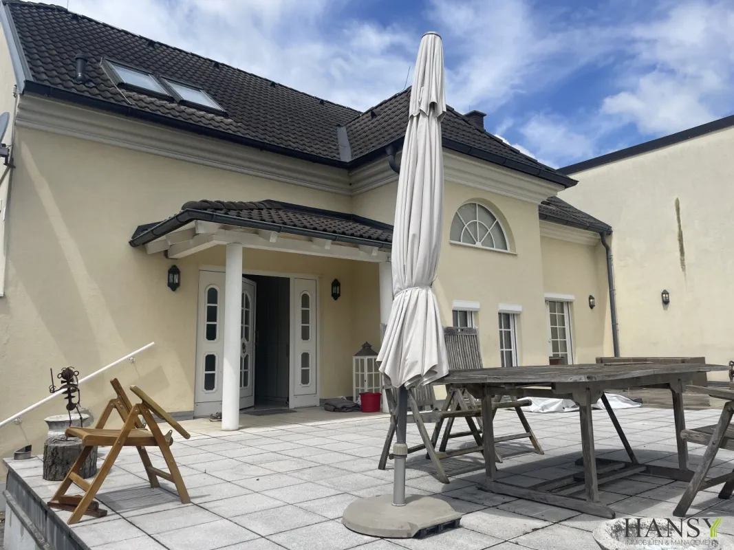 Modernisierte Stilvilla in in Tribuswinkel mit hervorragender Infrastruktur - Bild 1