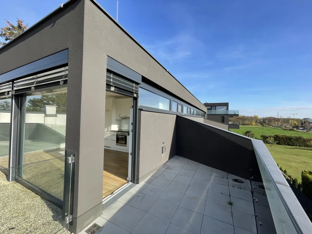 UNBEFRISTET: 2-Zimmer-DG inkl. großer Terrasse ab NOVEMBER! - Bild 1