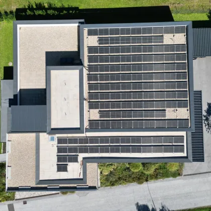 GEWERBE-JUWEL! Ihr Erfolgsstandort mit Strahlkraft – Ein vielseitiges Geschäftsobjekt in Gleisdorf mit genügend PKW-Abstellplätze PLUS Lagerhalle!!! 3D-RUNDGANG LINK! - Bild 2