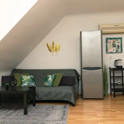 Vollmöblierte Dachgeschoss-3-Zimmer-Wohnung Nähe WU/ WG geeignet - Bild 2
