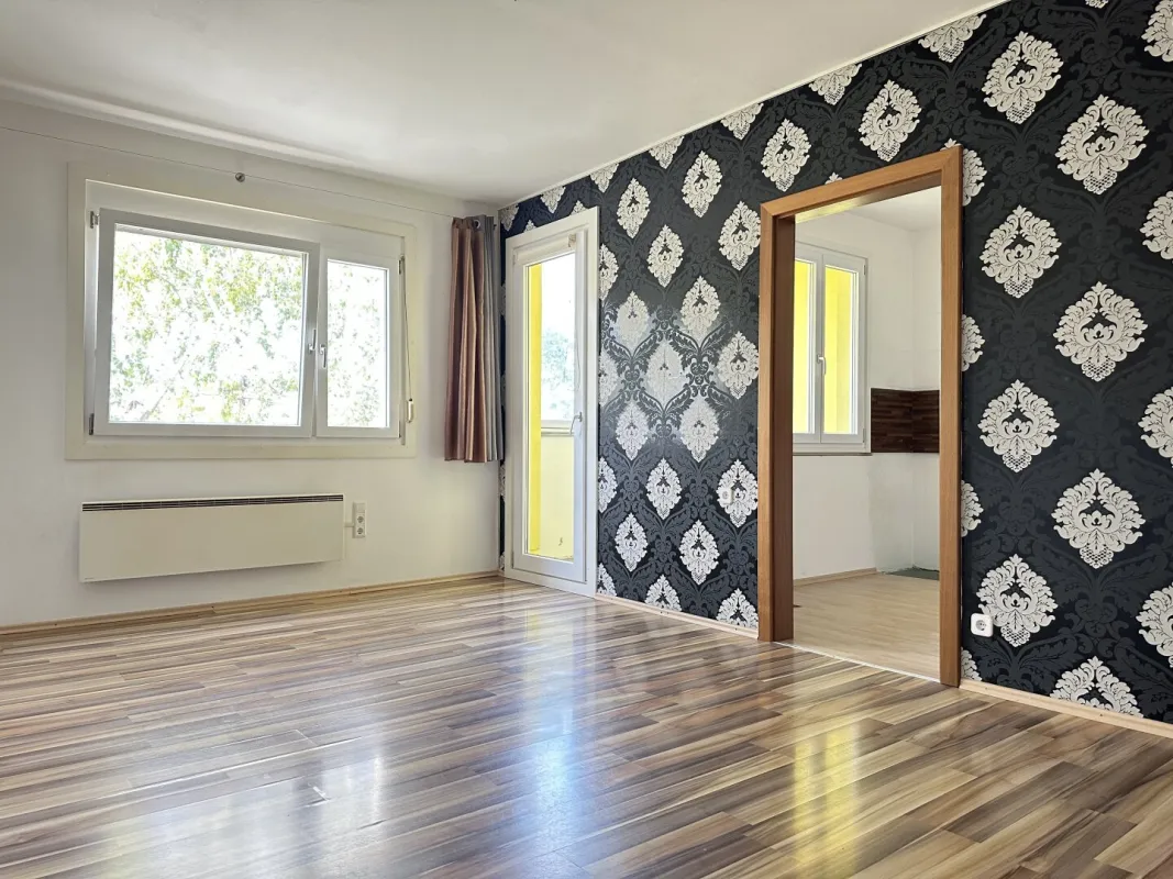 Helle 2-Zimmer-Wohnung im Zentrum von Maria Lanzendorf - Bild 1
