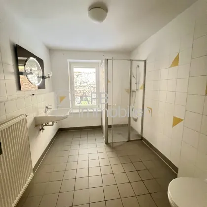Zentral gelegene 2-Zimmer-Genossenschaftswohnung in Wies mit kleiner Terrasse - Bild 3
