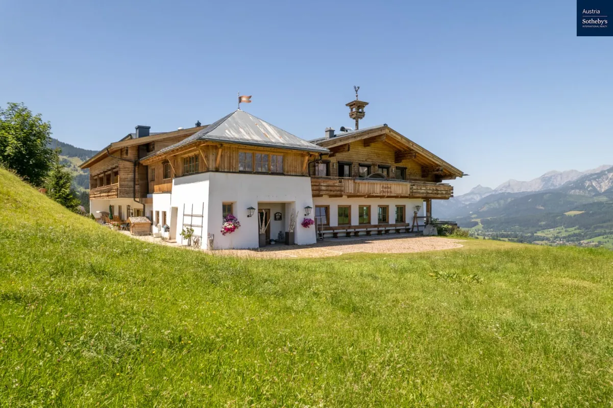 Skihütte mit genehmigtem Hotelprojekt in den Österreichischen Alpen ! - Bild 1