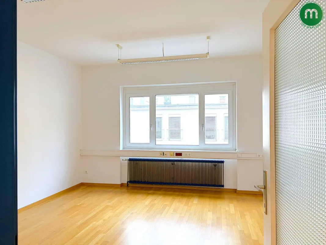 Büro oder Praxis in Top-Lage am Kagraner Platz – 1220 Wien - Bild 1