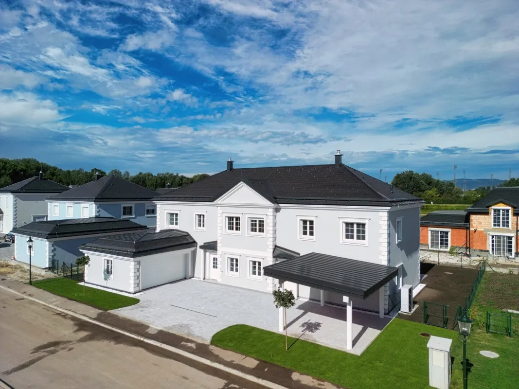 Hochwertiges niedrigenergie Doppelhaus mit Carport und Seezugang ! - Bild 1