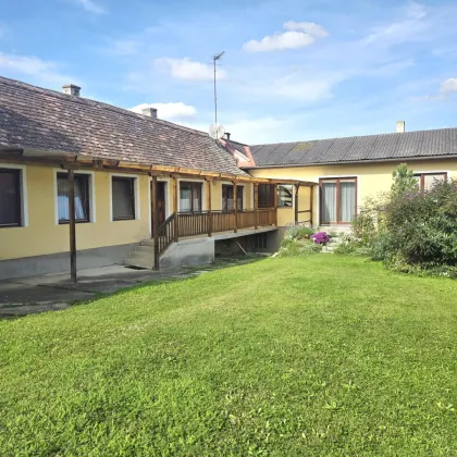 Großzügige und ruhig gelegene Liegenschaft mit Wohnhaus, umfangreichen Nebengebäuden und großem, massivem Schuppen in Unterretzbach - Bild 3