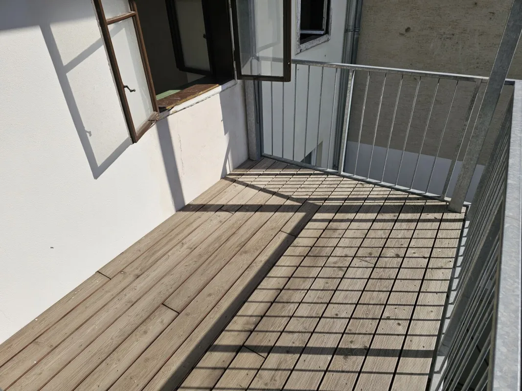 ALTBAUWOHNUNG mit BALKON Nähe Kutschkermarkt - Rohdiamant mit Potential - Bild 1