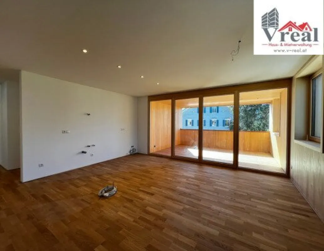 ERSTBEZUG 3-Zimmer-Wohnung mit Terrasse und traumhaftem Sonnenuntergang in Lingenau - Bild 1