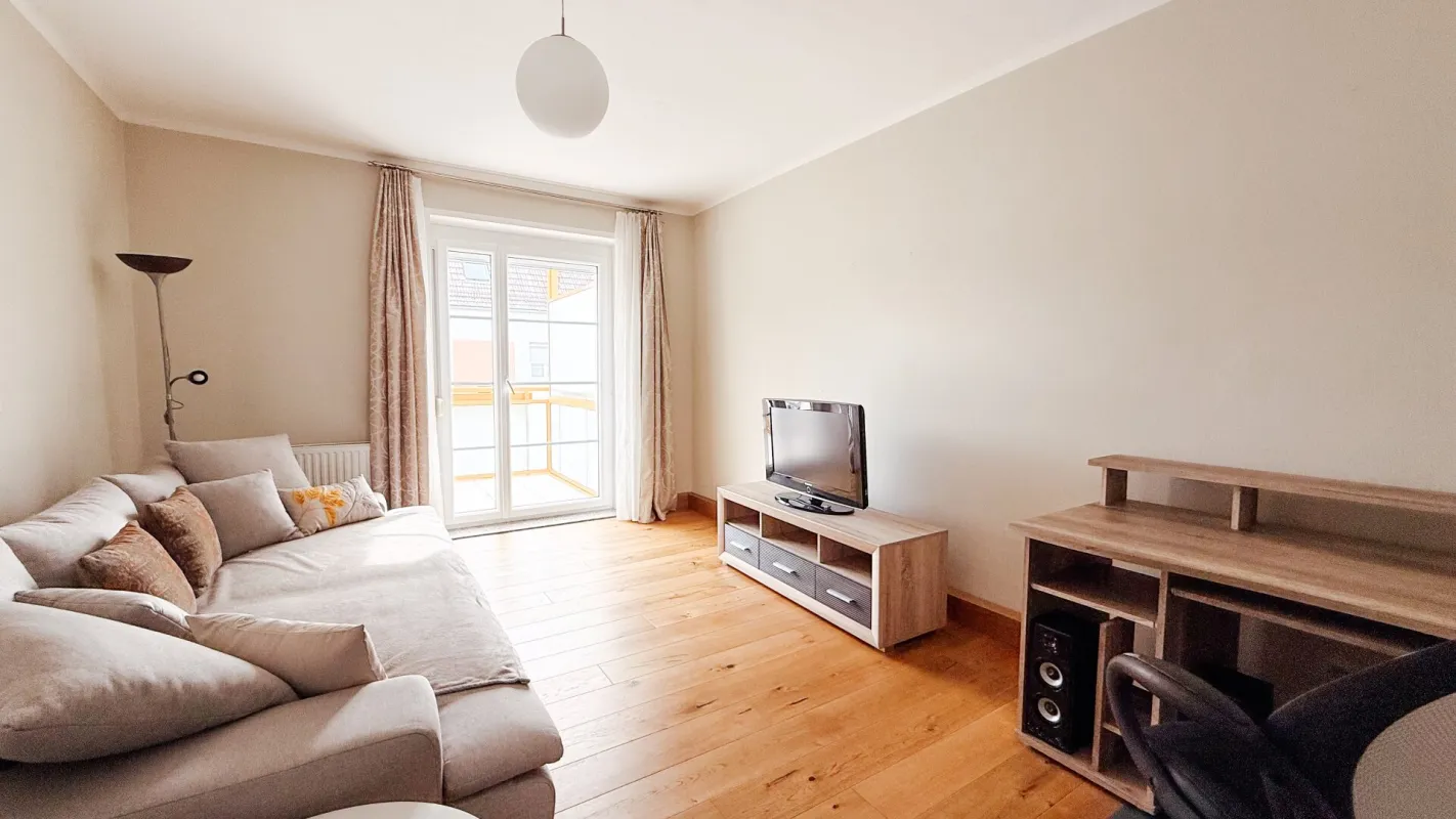 Charmante 2-Zimmer-Wohnung mit Balkon in Braunau - Bild 1