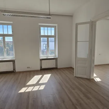 Aspern - Siegesplatz - Sanierte helle Bürofläche mit 800m² Lageroption im Hof - U2 - Bild 2