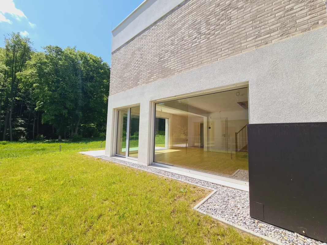 Neubau Erstbezug | Holzmassiv | Living Woods - Bild 1