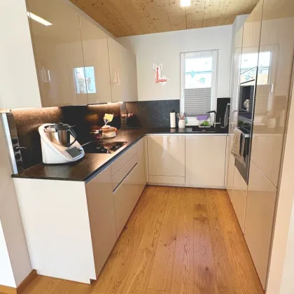 Moderne 6 Zimmer Doppelhaushälfte - Garten und Carport - Bild 3