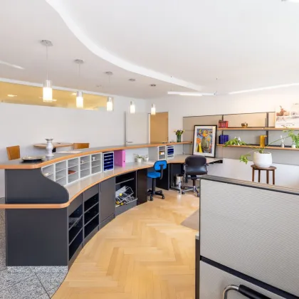 Moderne Bürofläche mit Stadtblick im Zentrum von Schwechat - Bild 2