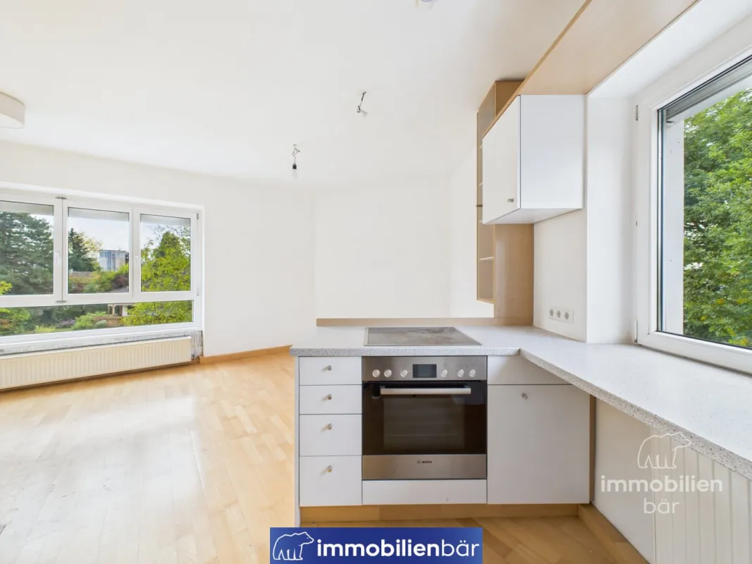 CITY STUDIOS RIED - stillvoll. charmant. zentral - 4 Zimmer Altbauflair - Top 7 - Bild 1
