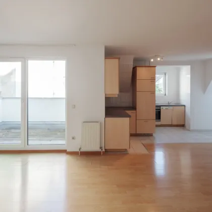 Ruhige 3-Zimmer-Dachgeschoßwohnung mit TERRASSE - PROVISIONSFREI - Bild 2