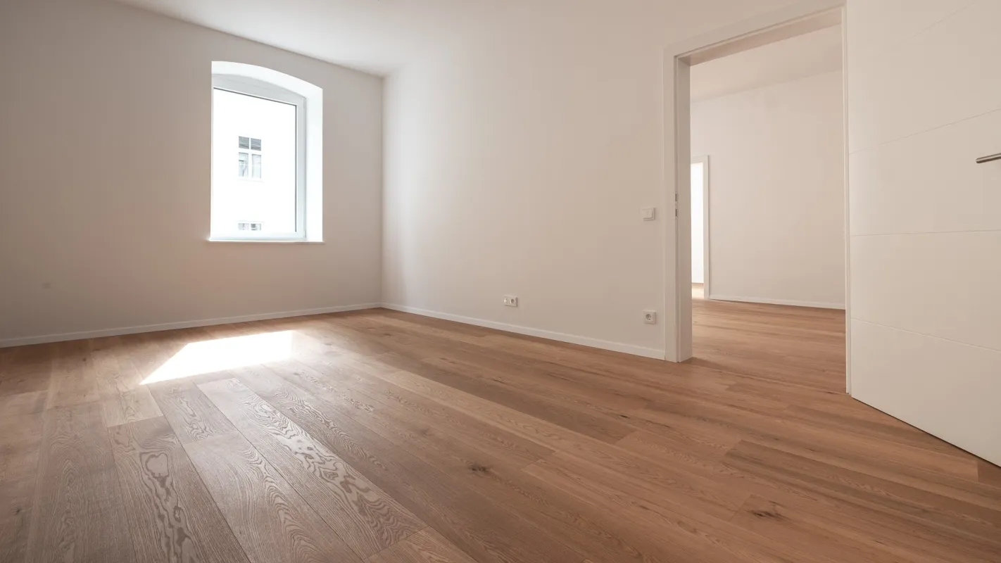 LINZ INNENSTADT. GENERALSANIERTE WOHNUNG MIT ALTBAUCHARME. - Bild 1