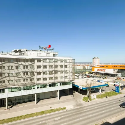 FAMILIENHIT - Sanierungsbedürftig - 5 Zimmer - ca. 115m² WFL - 5.Liftstock - Parkplatz - Kellerabteil - Bild 2