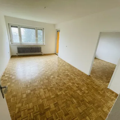 Sofortbezug! Wohlfühlwohnung, sanierte Wohnung, große Loggia! - Bild 2