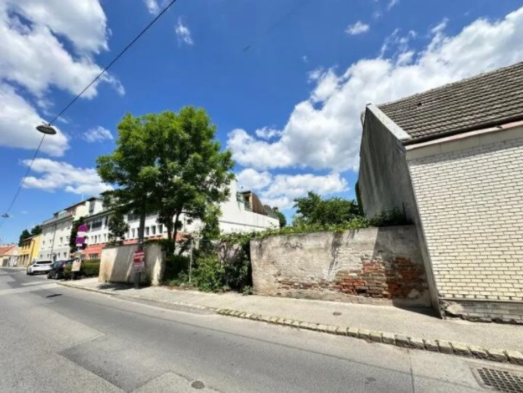 Bauträger aufgepasst! Baugrundstück mit Baubewilligung in Wien-Inzersdorf - Bild 1