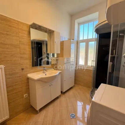 Großzügige 6-Zimmer-Altbauwohnung • 123 m² • Terrasse & Balkone - Bild 3