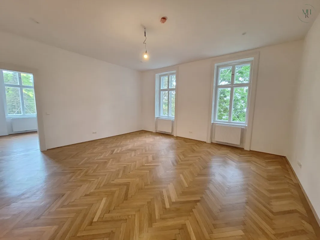 Exklusiv Wohnen in Toplage Währings - hochwertig sanierte Penthousemaisonette mit Grünblick und Garten - Bild 1
