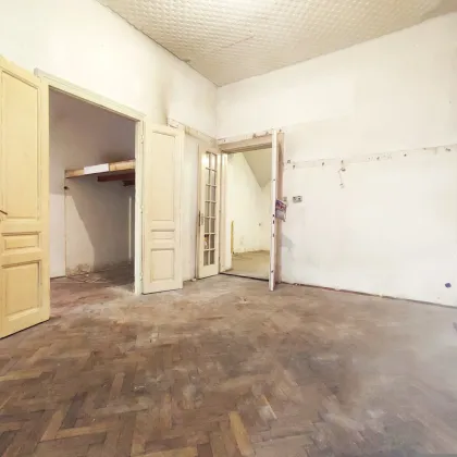 BLICK INS GRÜNE - Sanierungsbedürftiger Altbau in Hofruhelege! - Bild 3