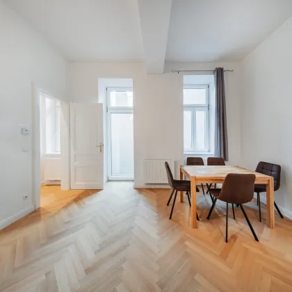 3 ZIMMER ALTBAUWOHNUNG IM NEUEN GLANZ MIT 2 BÄDERN + ABSTELLRAUM AUF DER WIEDNER HAUPTSTRASSE - Bild 2