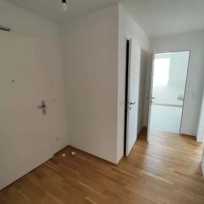 NEUBAU DACHGESCHOß-3-Zimmer-ERSTBEZUG mit Balkon in 1210 Wien! Top 2/43 - Bild 3