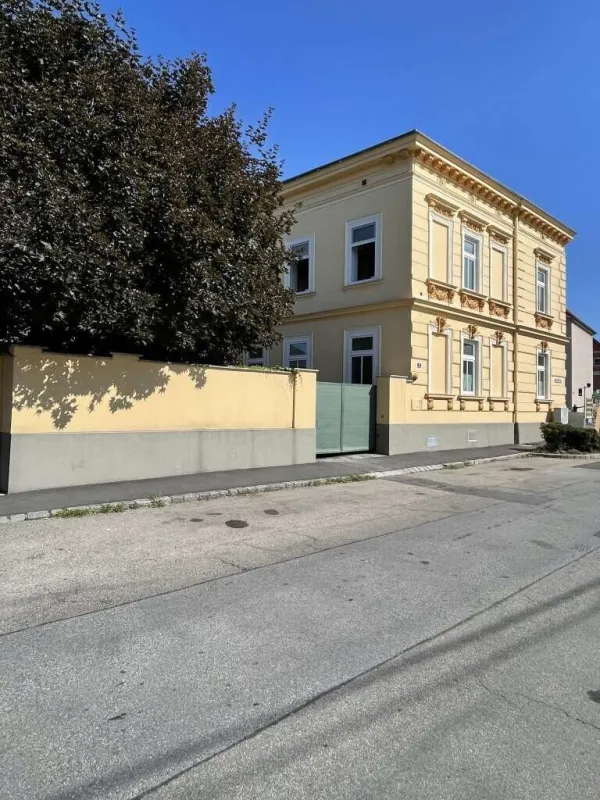 Wunderschöne Stadtvilla zu verkaufen - DG Ausbau möglich - Bild 1