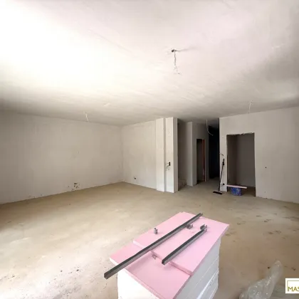 In Kürze verfügbar - 5 Zimmer Doppelhaushälfte in Tribuswinkel bei Baden/Wien - Erstklassige Raumaufteilung inkl. 3 Außenflächen - Bild 2