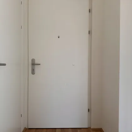 LICHTDURCHFLUTETE DACHGESCHOSSWOHNUNG MIT GROßER TERASSE - Bild 3