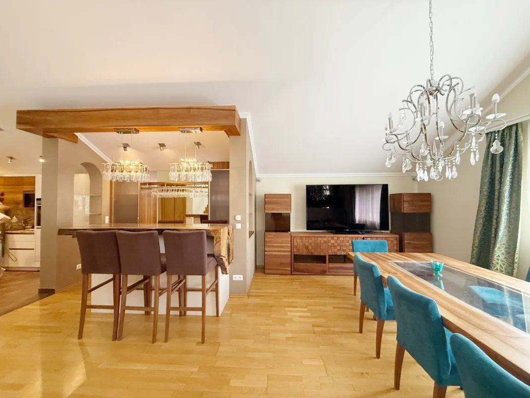 Move Right In: Fully Furnished Family Home in Weidling – 360 m² - Bild 1