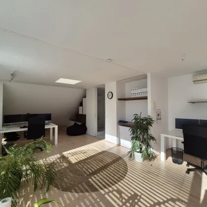 Traumhaft schöne Dachgeschoßwohnung in der Zinzendorfgasse mit großer Terrasse! - Bild 3