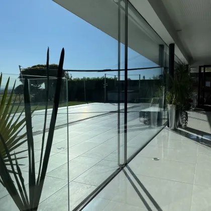 NEUWERTIGE, MODERNE LUXUSVILLA IN RUHIGER SONNENLAGE - traumhafter Ausblick! ACHTUNG: DAS OBJKET IST IN PASCHING BEI LINZ! - Bild 3