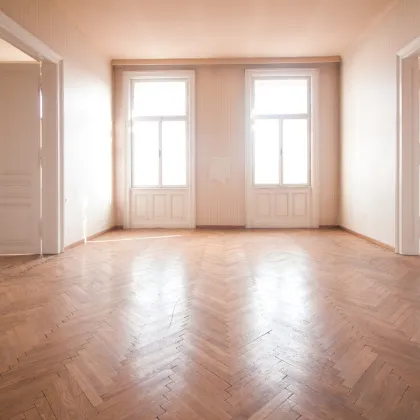 4-Zimmer Wohnung mit herrlichem Altbau-Flair | großzügig | sehr guter Grundriss | sanierungsbedürftig - Bild 2