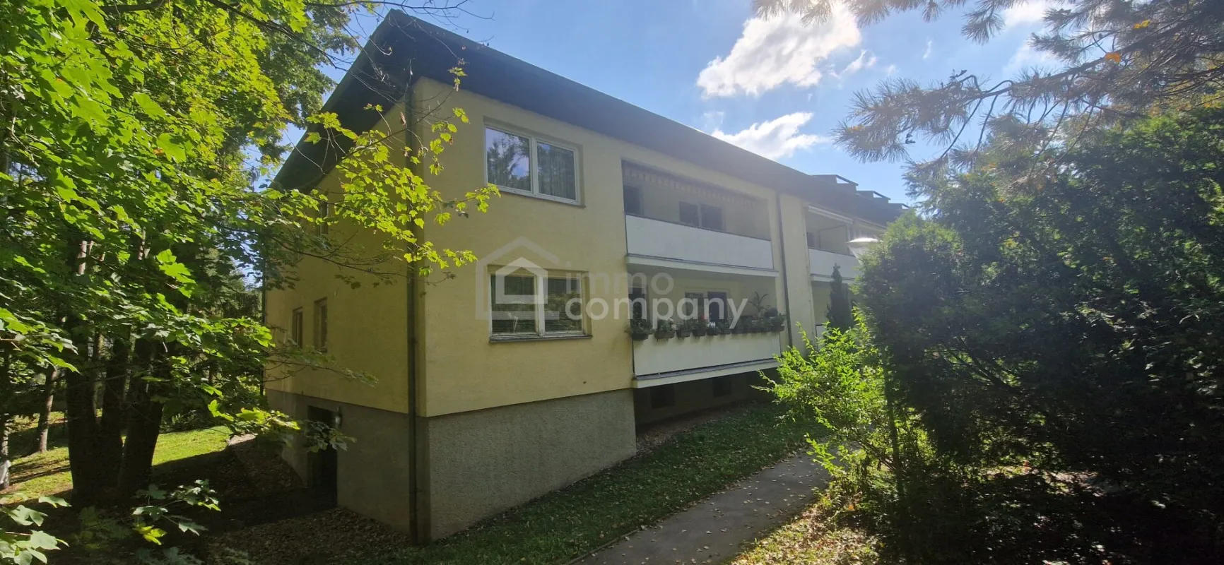 3 Zimmer Wohnung in super Ruhelage mit extrem viel Potenzial zum selbst gestalten in Rodaun - Bild 1